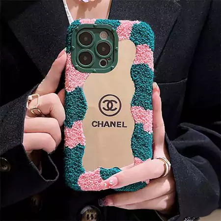 アイフォン 15 シャネル スマホケース