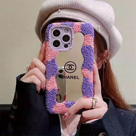 アイフォン 15 シャネル スマホケース