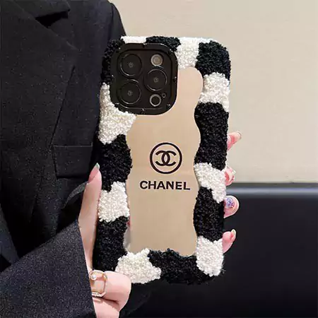 アイフォン 15 シャネル スマホケース