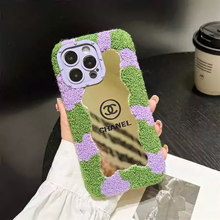 アイフォン 15 シャネル スマホケース