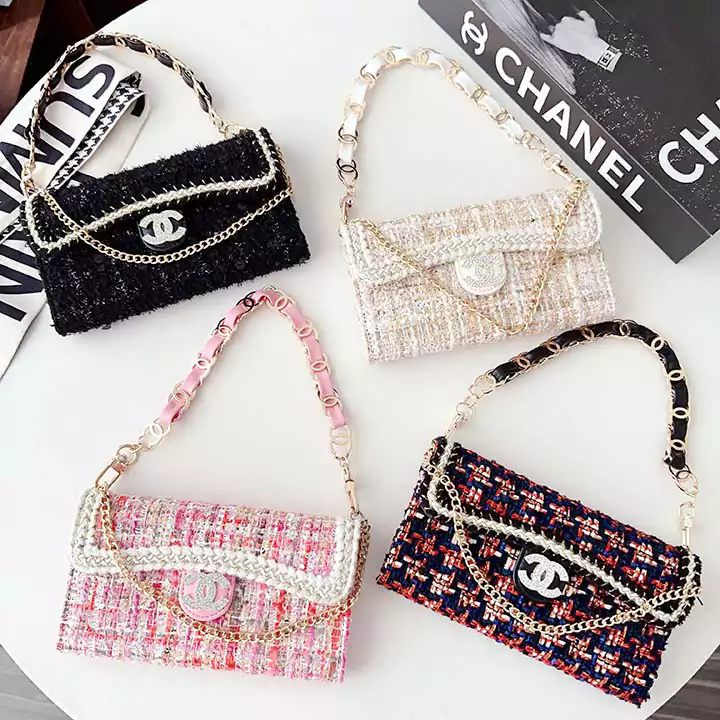 アイフォーン 15 プロ カバー チェーン付き chanel風