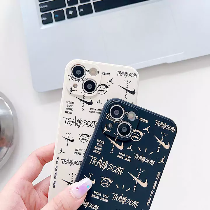 ナイキiphone16/16proブランドスマホケースシリコ薄型 白黒 ブランドロゴ